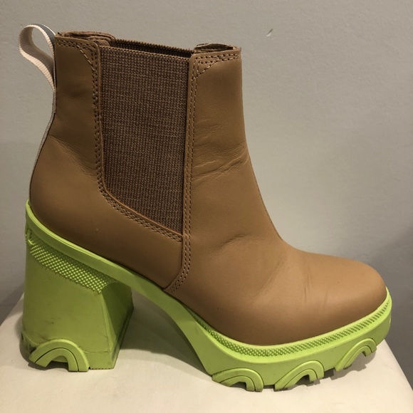 Sorel Shoes - Sorel Brex™ Waterproof Platform Block Heel Chelsea Boot (Women) Size 6